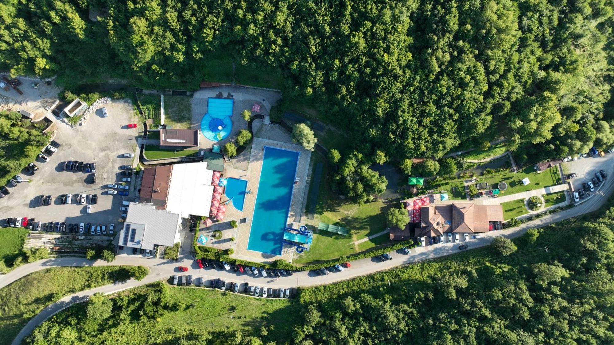 Motel "Kula" Cazin Exteriör bild