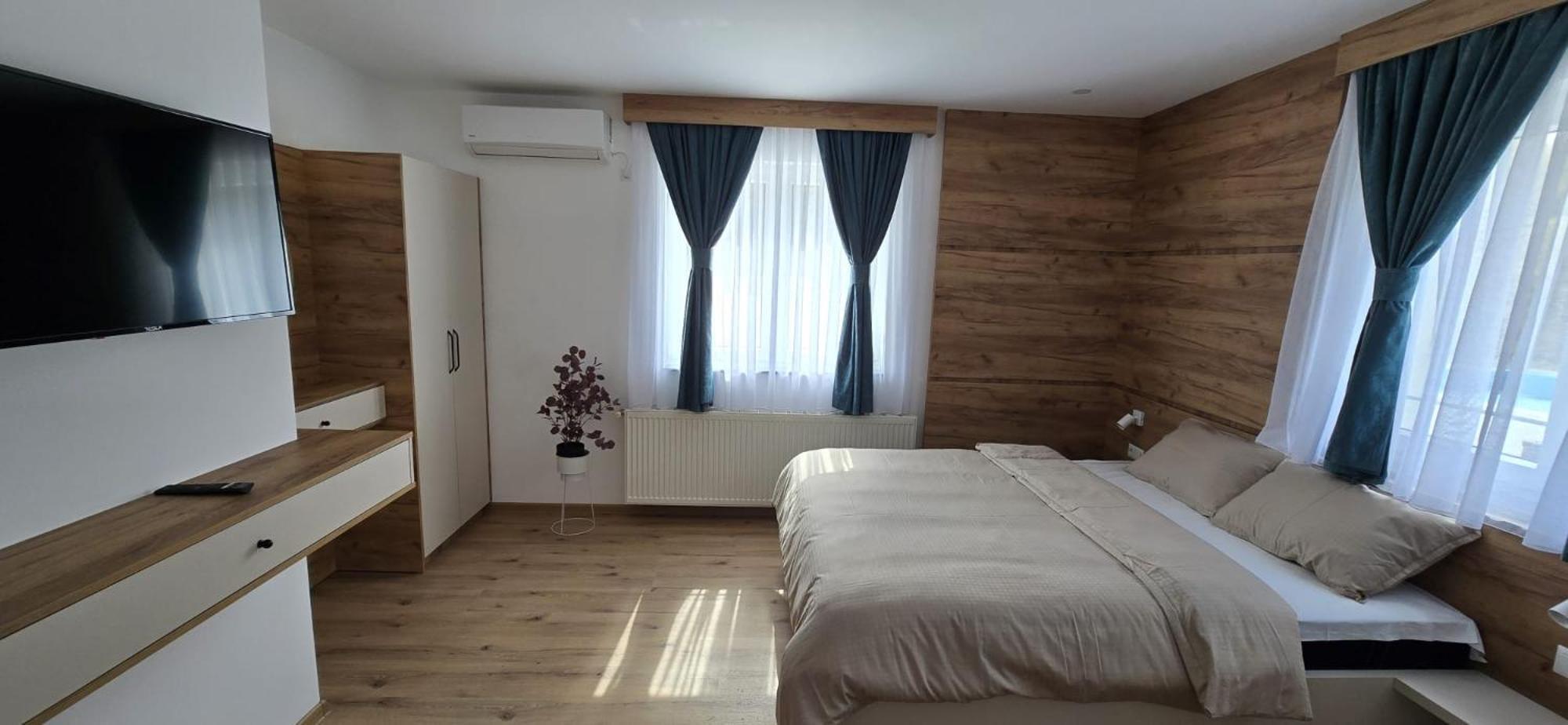 Motel "Kula" Cazin Exteriör bild
