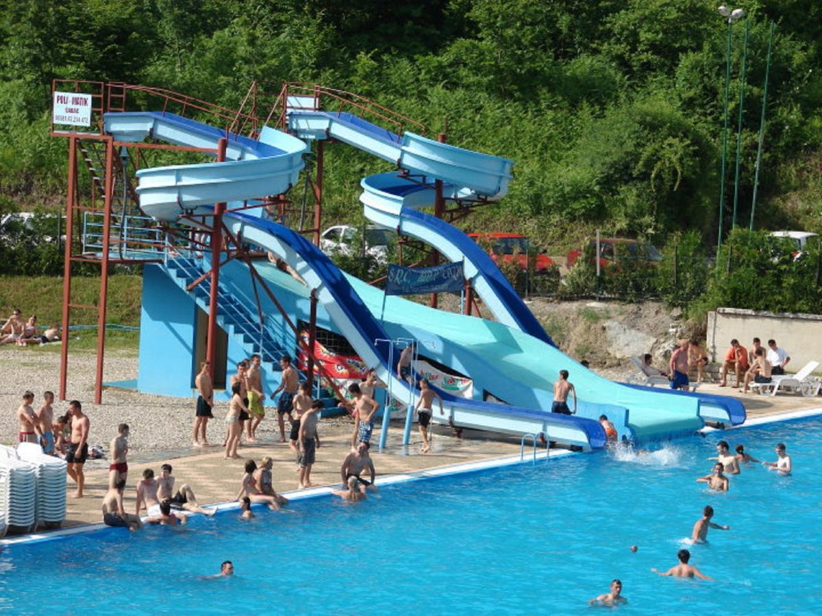 Motel "Kula" Cazin Exteriör bild